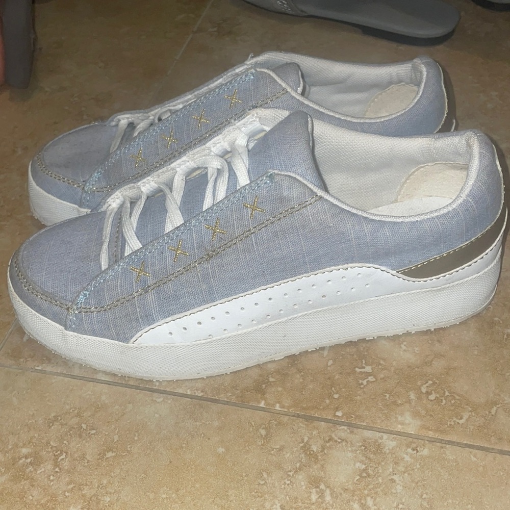Beautiful and comfortable Timberland shoes size 6.5🔥